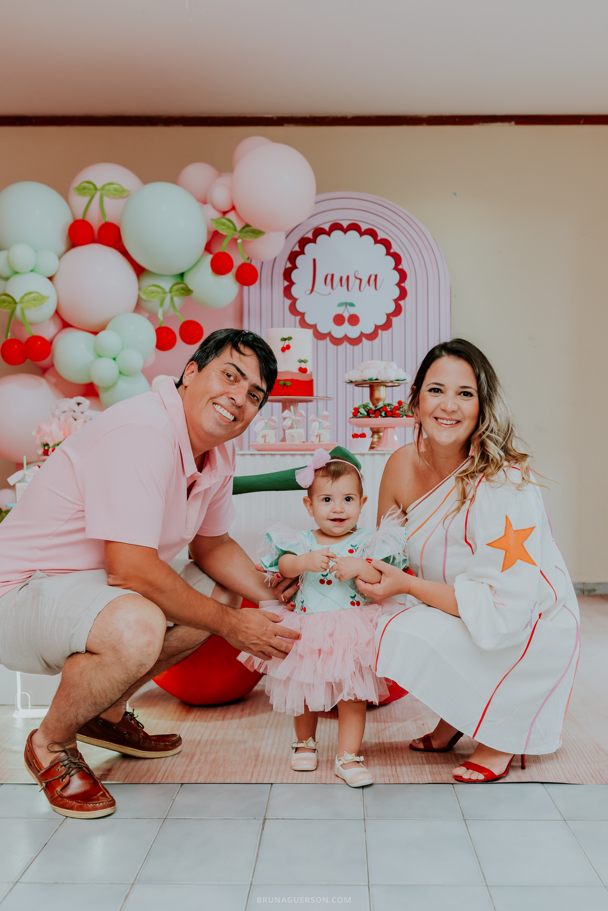 fotografia festa infantil Rio de Janeiro fotografa familia 1 ano Laura Tijuca tema cerejinha 