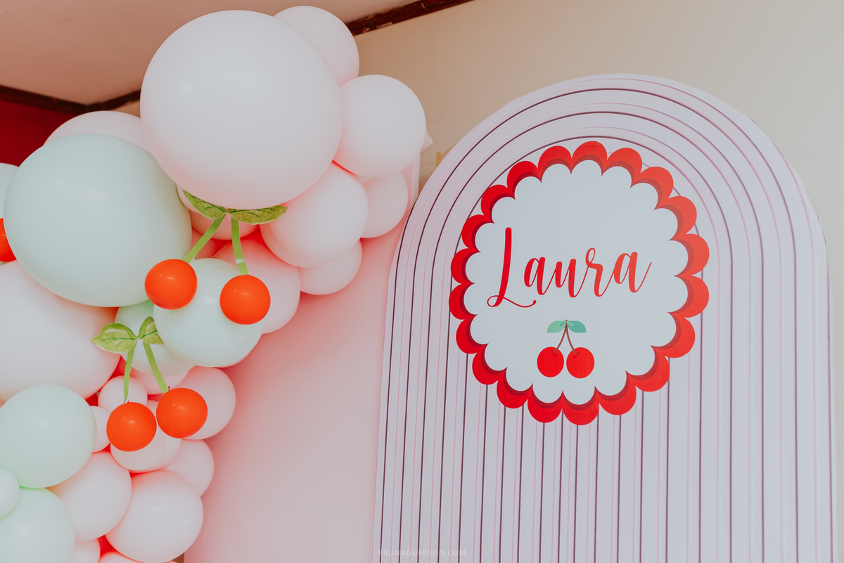 fotografia festa infantil Rio de Janeiro fotografa familia 1 ano Laura Tijuca tema cerejinha 