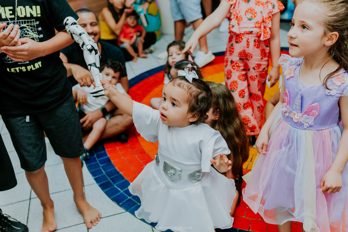 fotografia festa infantil turminha da pesada Tijuca Rio de Janeiro isis e Theo 2 anos gemeos fotografa familia tema stars Wars 