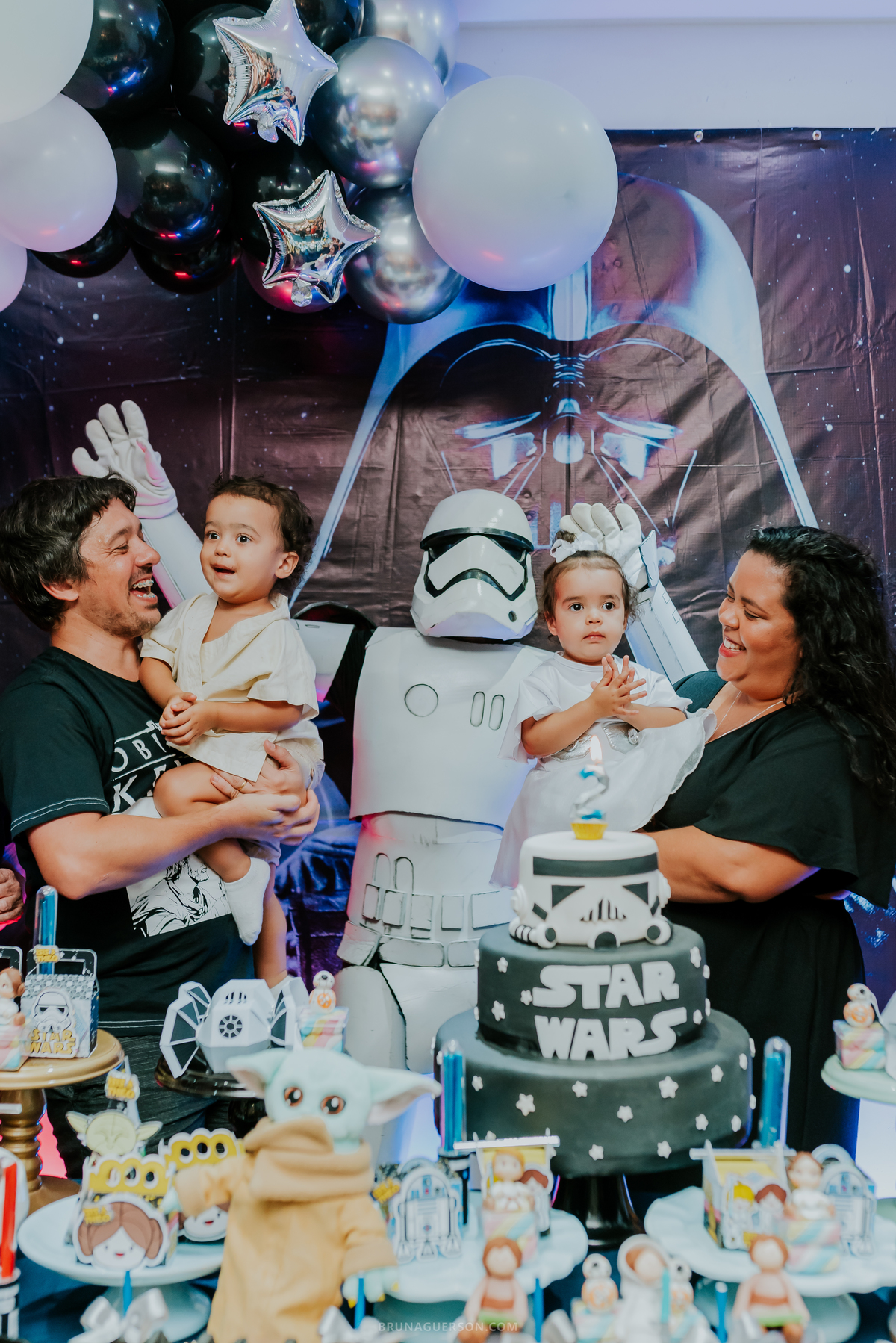 fotografia festa infantil turminha da pesada Tijuca Rio de Janeiro isis e Theo 2 anos gemeos fotografa familia tema stars Wars 