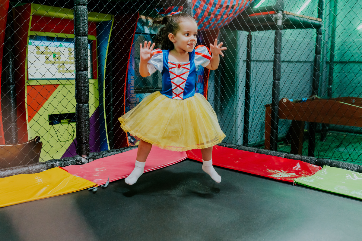 fotografia festa infantil Rio de Janeiro Tijuca Giulia 3 anos branca de neve fotografa bruna guerson