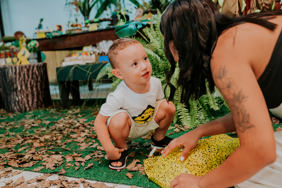 fotografia festa infantil 3 anos Joaquim ilha do governador dinossauro fotografa familia bruna Guerson ufrj 