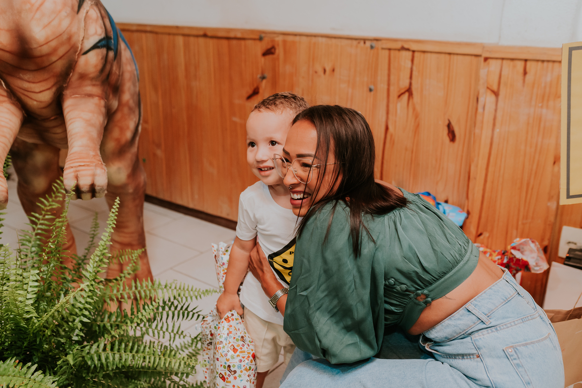 fotografia festa infantil 3 anos Joaquim ilha do governador dinossauro fotografa familia bruna Guerson ufrj 