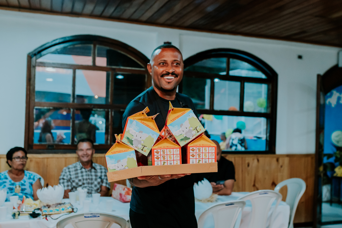 fotografia festa infantil 3 anos Joaquim ilha do governador dinossauro fotografa familia bruna Guerson ufrj 