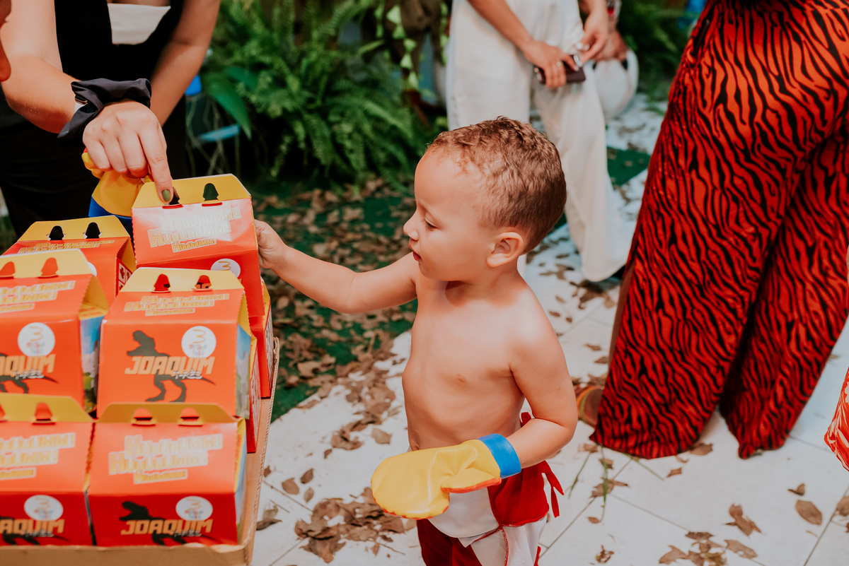 fotografia festa infantil 3 anos Joaquim ilha do governador dinossauro fotografa familia bruna Guerson ufrj 
