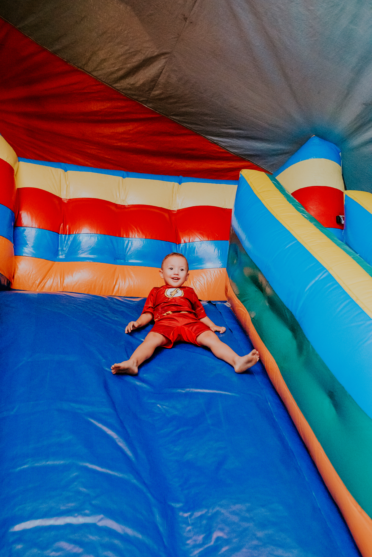 fotografia festa infantil 3 anos Joaquim ilha do governador dinossauro fotografa familia bruna Guerson ufrj 