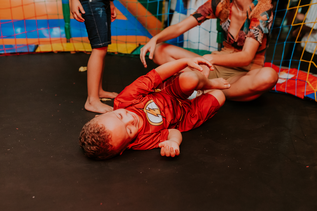 fotografia festa infantil 3 anos Joaquim ilha do governador dinossauro fotografa familia bruna Guerson ufrj 