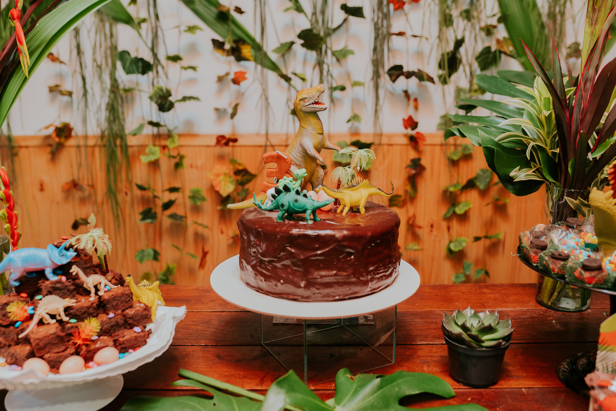 fotografia festa infantil 3 anos Joaquim ilha do governador dinossauro fotografa familia bruna Guerson ufrj 