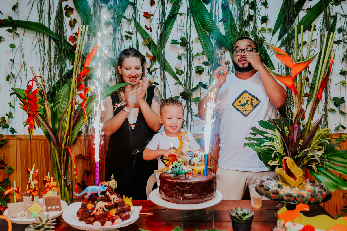 fotografia festa infantil 3 anos Joaquim ilha do governador dinossauro fotografa familia bruna Guerson ufrj 