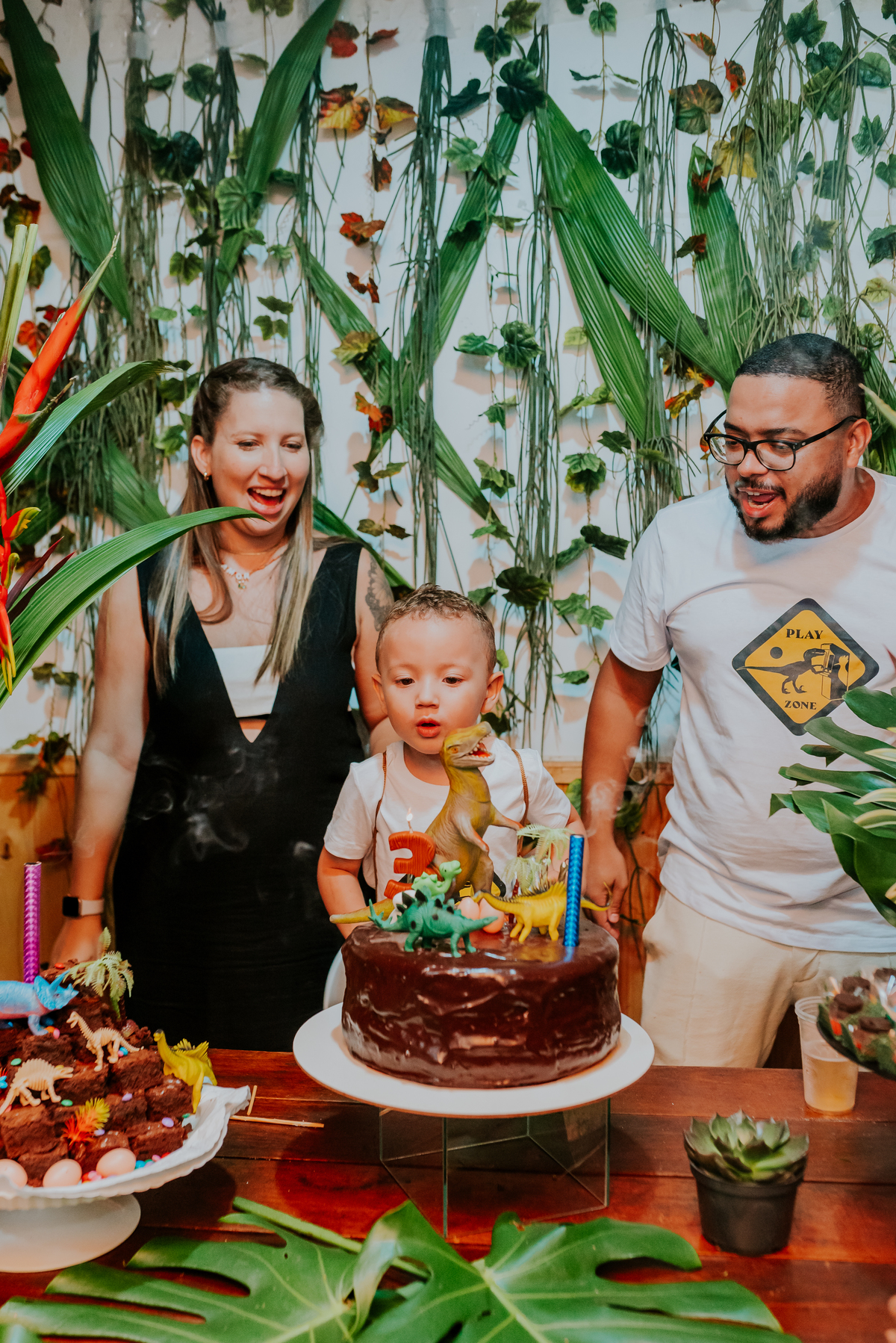 fotografia festa infantil 3 anos Joaquim ilha do governador dinossauro fotografa familia bruna Guerson ufrj 