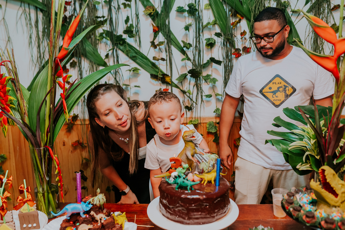 fotografia festa infantil 3 anos Joaquim ilha do governador dinossauro fotografa familia bruna Guerson ufrj 