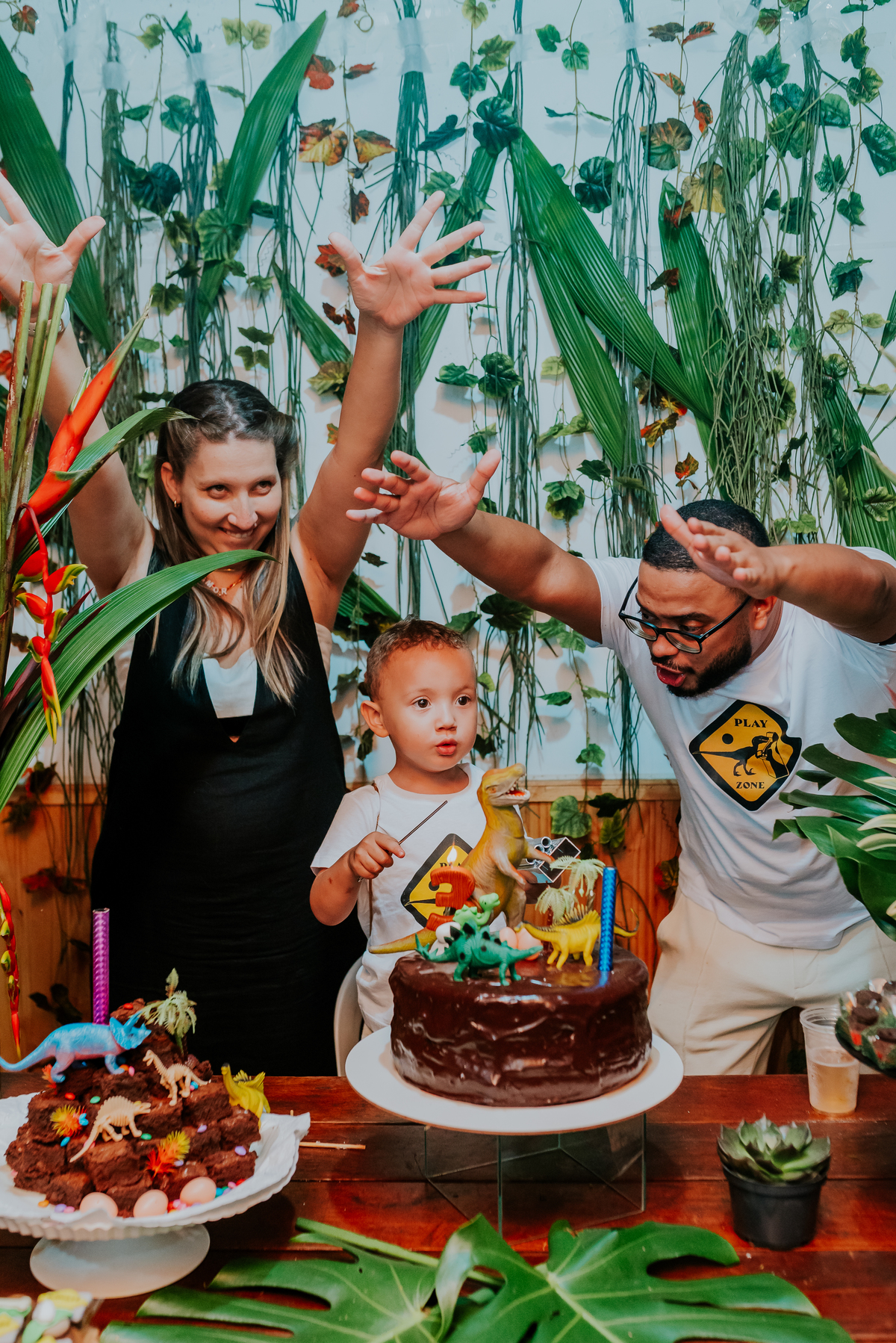 fotografia festa infantil 3 anos Joaquim ilha do governador dinossauro fotografa familia bruna Guerson ufrj 