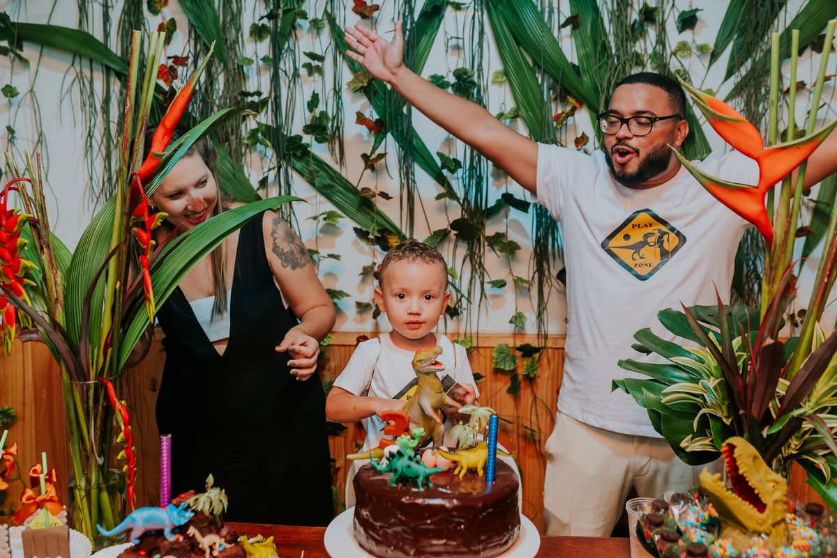 fotografia festa infantil 3 anos Joaquim ilha do governador dinossauro fotografa familia bruna Guerson ufrj 