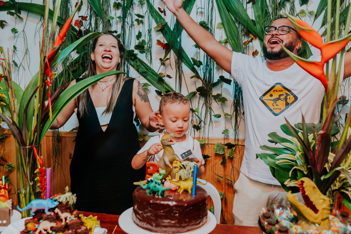 fotografia festa infantil 3 anos Joaquim ilha do governador dinossauro fotografa familia bruna Guerson ufrj 