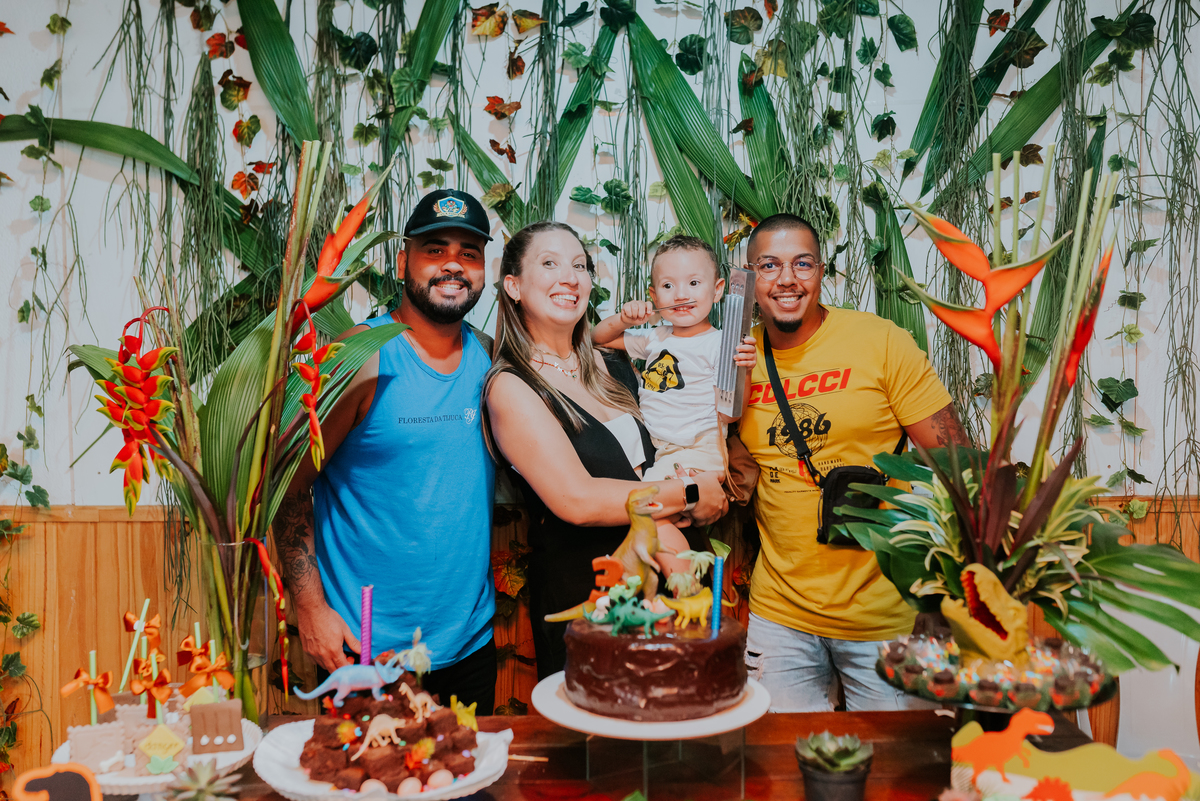 fotografia festa infantil 3 anos Joaquim ilha do governador dinossauro fotografa familia bruna Guerson ufrj 