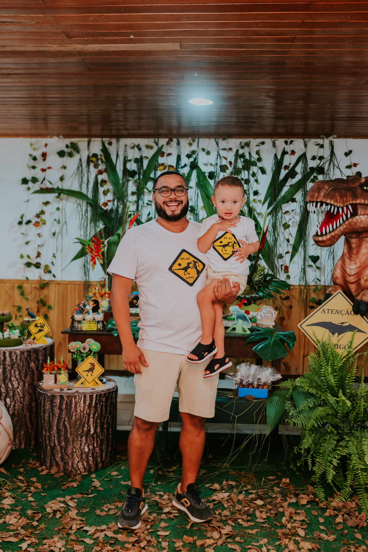 fotografia festa infantil 3 anos Joaquim ilha do governador dinossauro fotografa familia bruna Guerson ufrj 