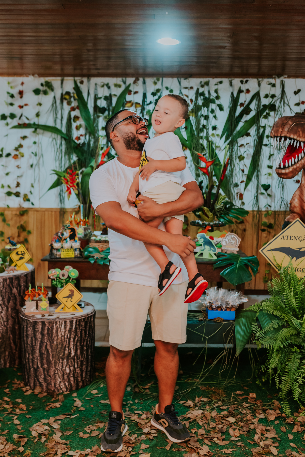 fotografia festa infantil 3 anos Joaquim ilha do governador dinossauro fotografa familia bruna Guerson ufrj 