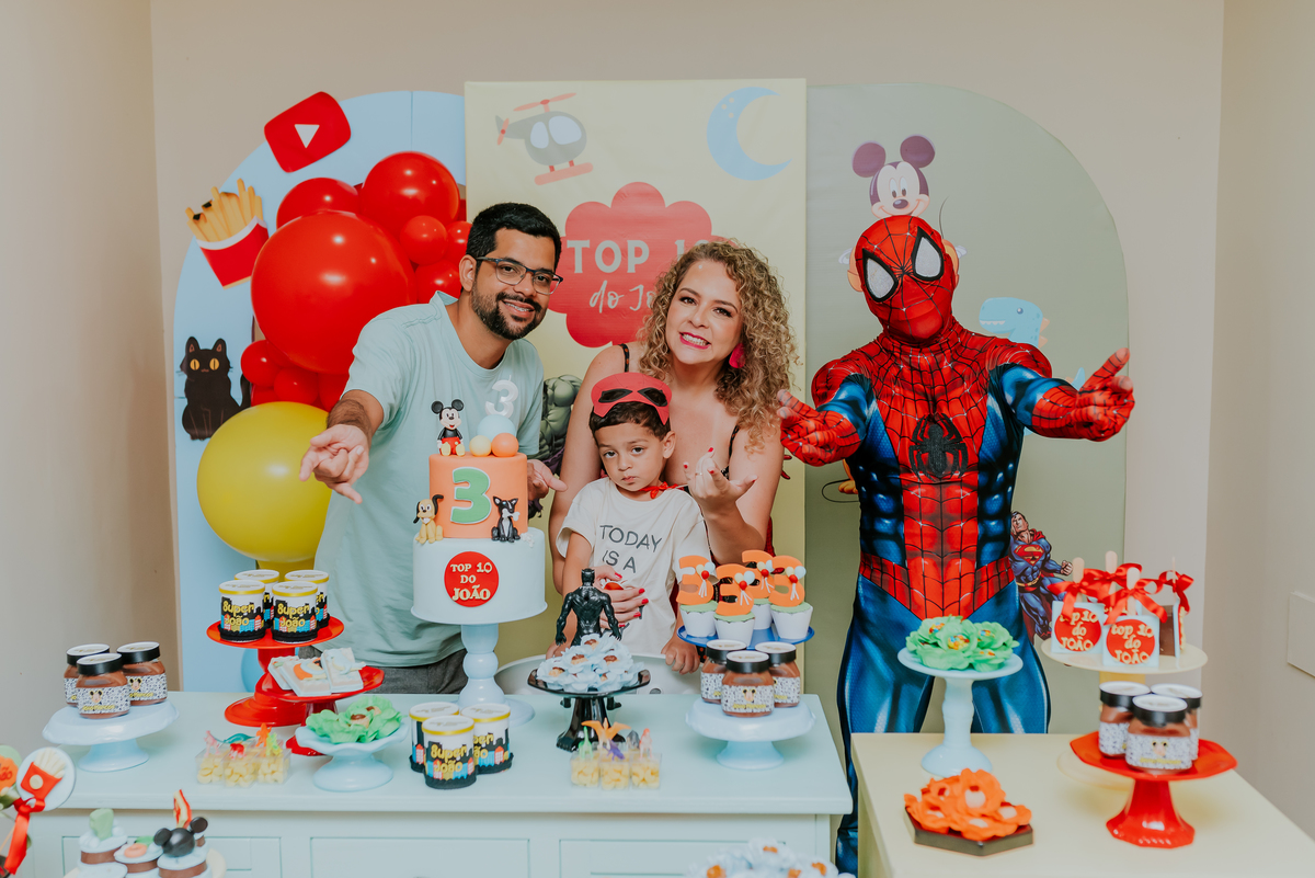 fotografia festa infantil fotografa familia 3 anos Joao marcos Jacarepaguá rio de janeiro tema top 10 