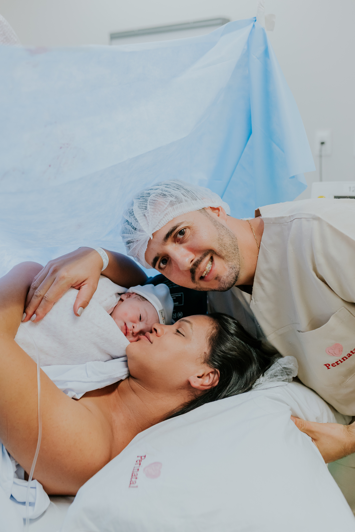 fotografia nascimento parto perinatal barra da Tijuca Rio de Janeiro fotografa familia cesarea bruna Guerson ana laura bebe