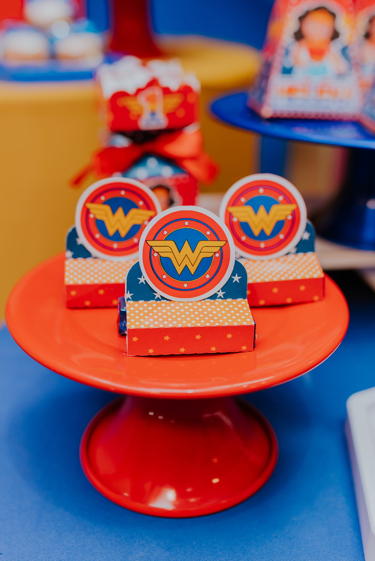 fotografia 1 ano helena festa infantil casa de festas mundo da lua tijuca rio de janeiro fotografa familia tema mulher maravilha 