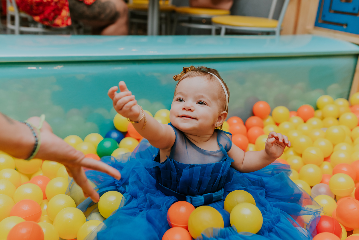 fotografia 1 ano helena festa infantil casa de festas mundo da lua tijuca rio de janeiro fotografa familia tema mulher maravilha 