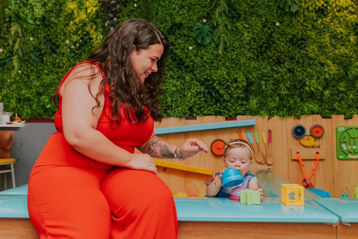fotografia 1 ano helena festa infantil casa de festas mundo da lua tijuca rio de janeiro fotografa familia tema mulher maravilha 