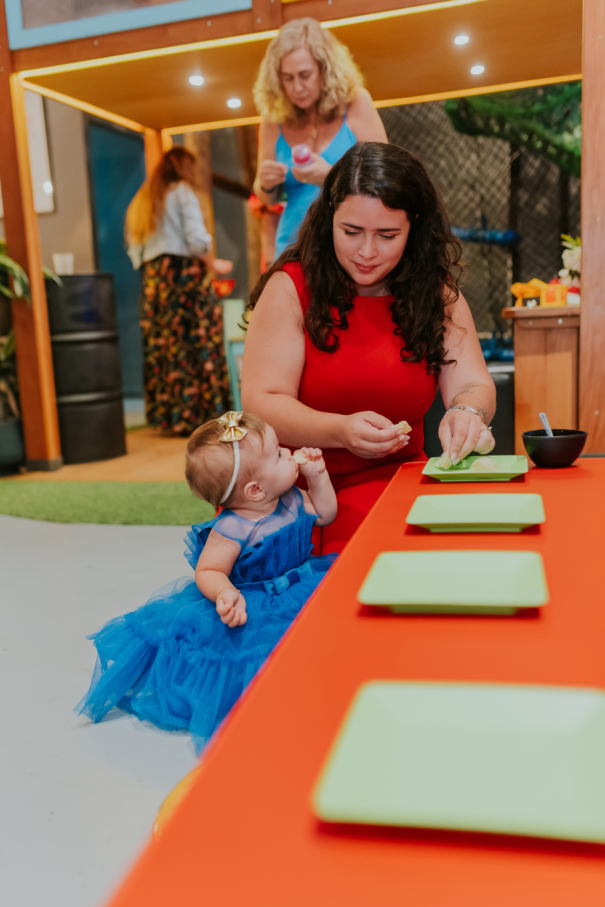 fotografia 1 ano helena festa infantil casa de festas mundo da lua tijuca rio de janeiro fotografa familia tema mulher maravilha 