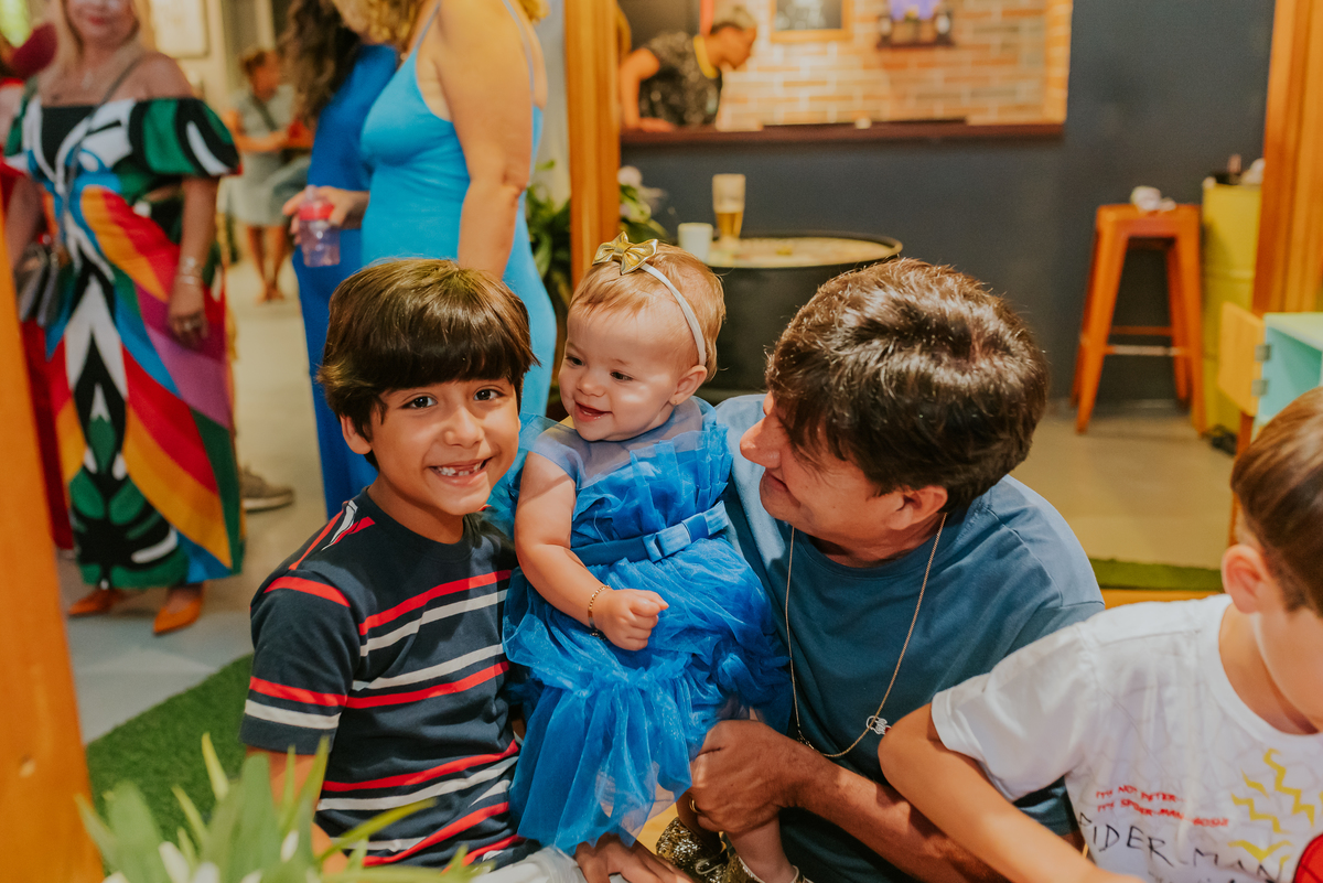 fotografia 1 ano helena festa infantil casa de festas mundo da lua tijuca rio de janeiro fotografa familia tema mulher maravilha 