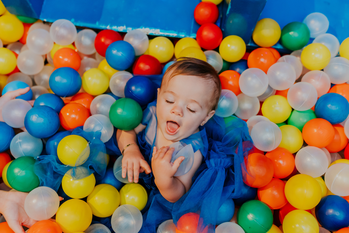 fotografia 1 ano helena festa infantil casa de festas mundo da lua tijuca rio de janeiro fotografa familia tema mulher maravilha 