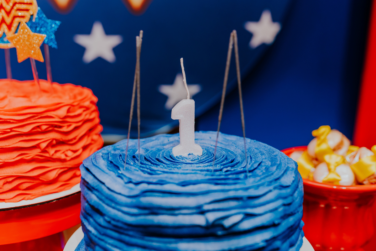 fotografia 1 ano helena festa infantil casa de festas mundo da lua tijuca rio de janeiro fotografa familia tema mulher maravilha 