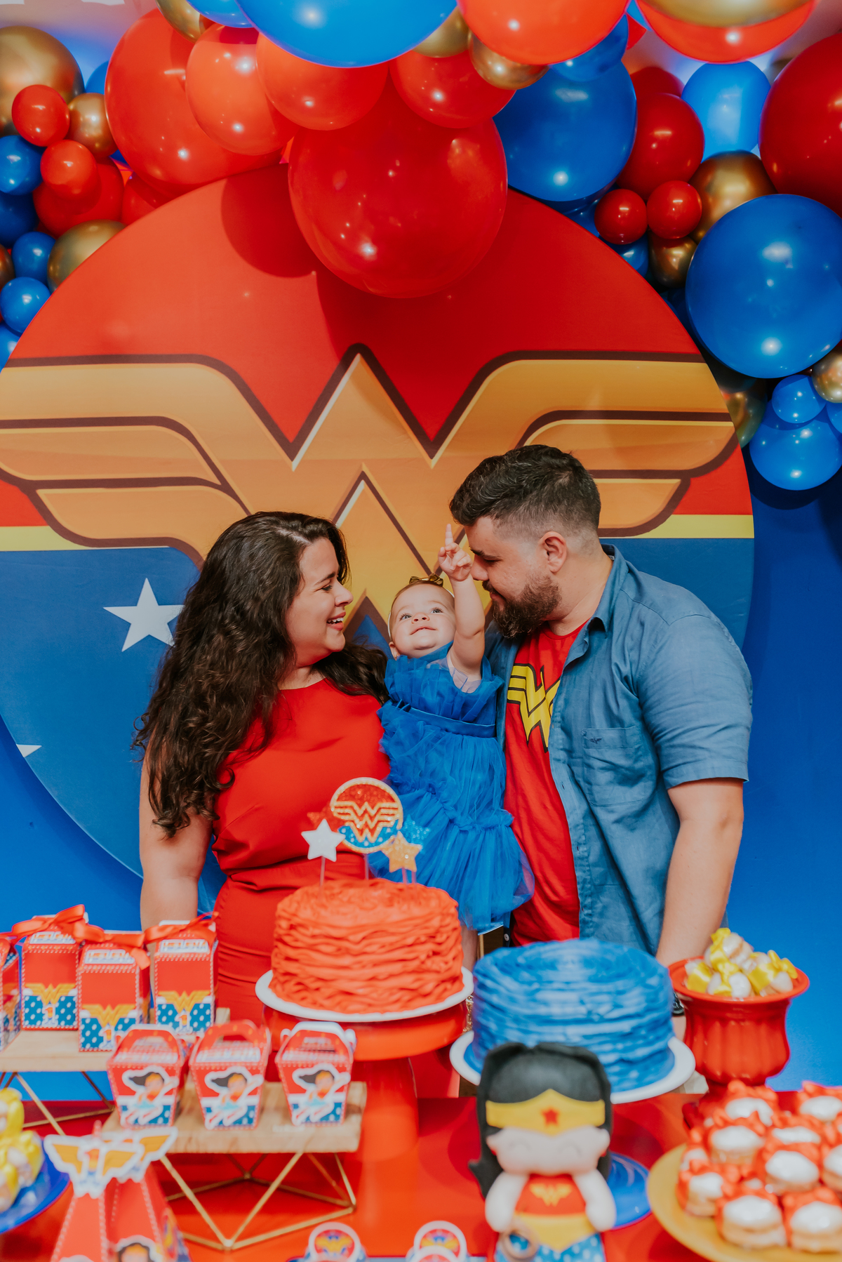 fotografia 1 ano helena festa infantil casa de festas mundo da lua tijuca rio de janeiro fotografa familia tema mulher maravilha 