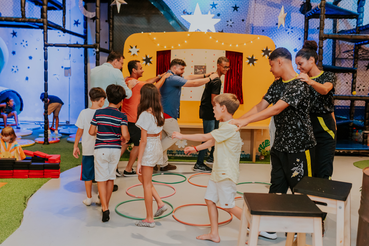 fotografia 1 ano helena festa infantil casa de festas mundo da lua tijuca rio de janeiro fotografa familia tema mulher maravilha 