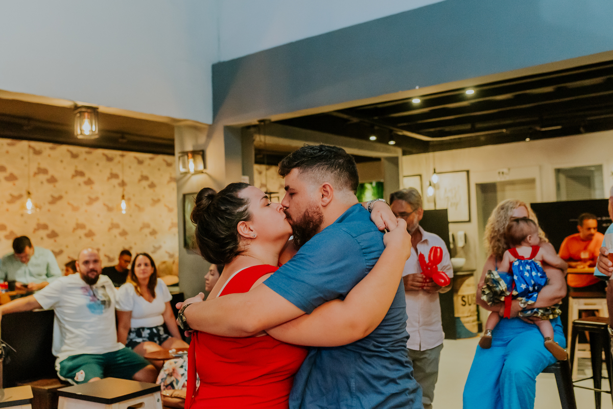 fotografia 1 ano helena festa infantil casa de festas mundo da lua tijuca rio de janeiro fotografa familia tema mulher maravilha 