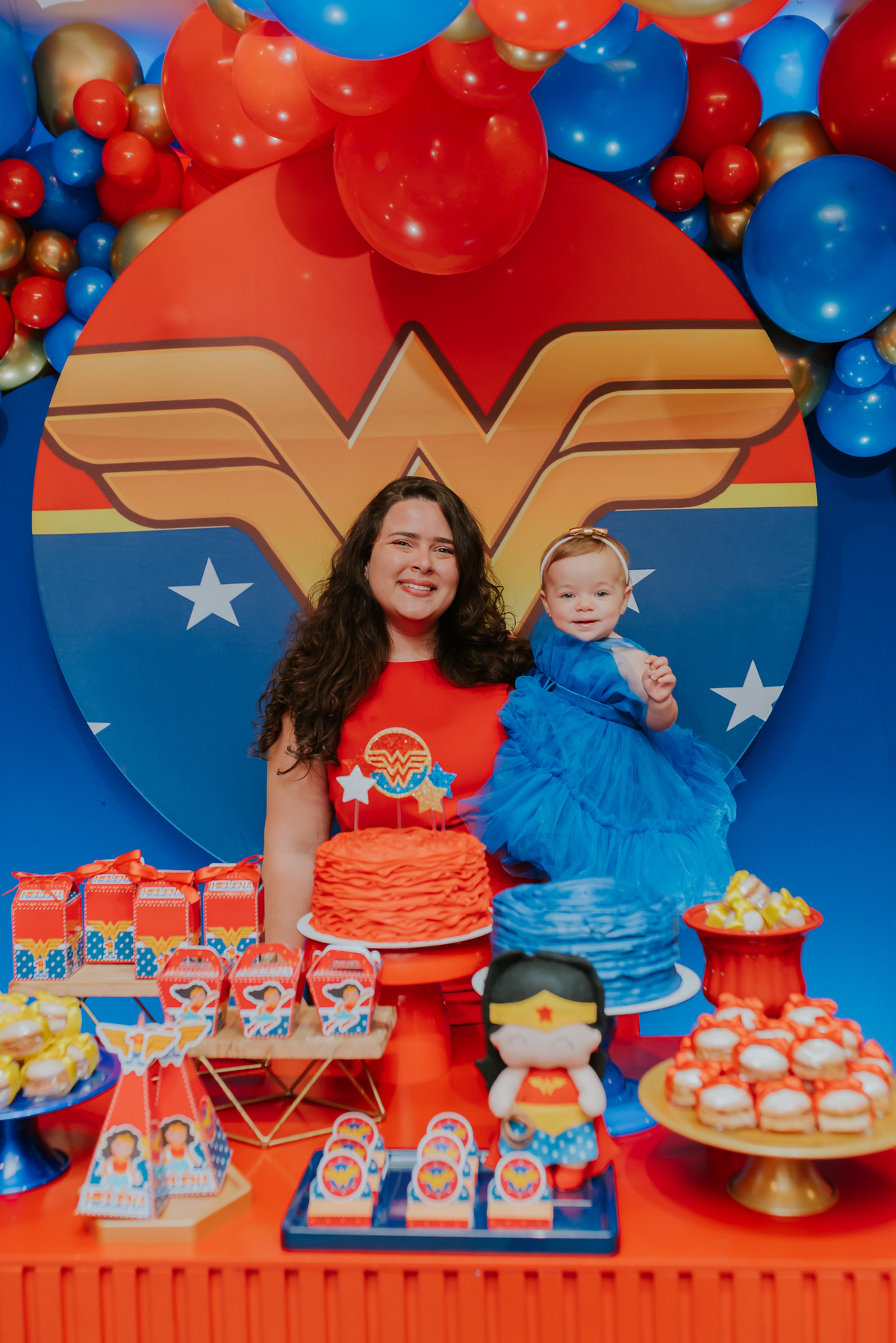 fotografia 1 ano helena festa infantil casa de festas mundo da lua tijuca rio de janeiro fotografa familia tema mulher maravilha 