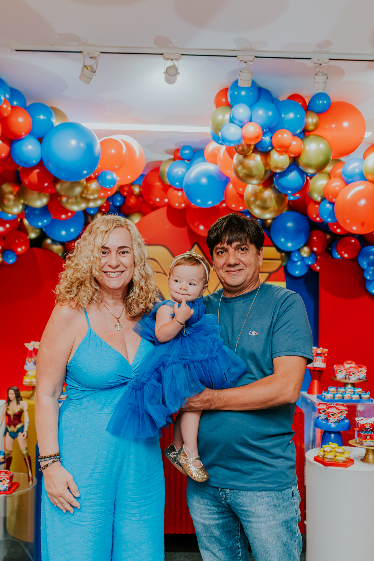 fotografia 1 ano helena festa infantil casa de festas mundo da lua tijuca rio de janeiro fotografa familia tema mulher maravilha 