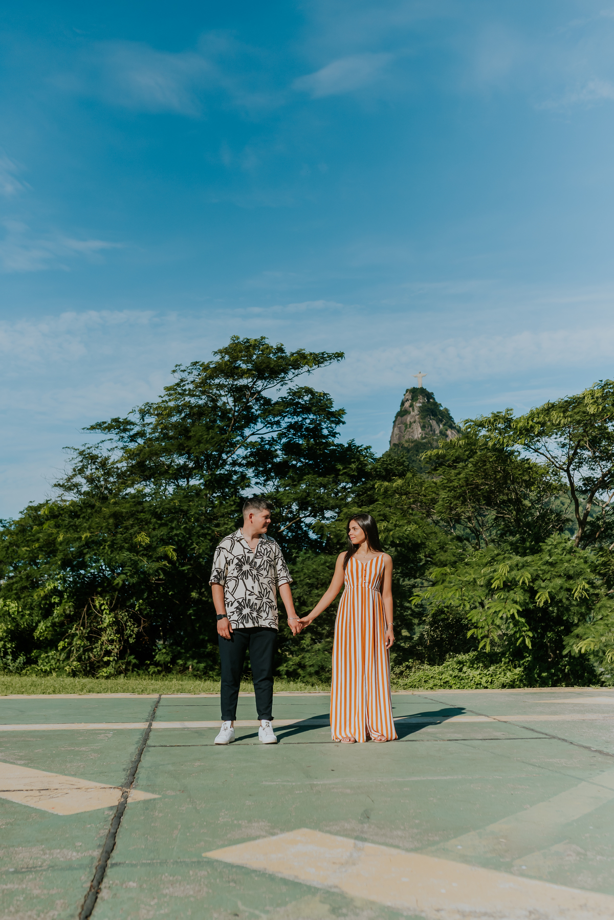 fotografia ensaio casal externo mirante dona marta rio de janeiro fotografa bruna Guerson rj cristo redentor