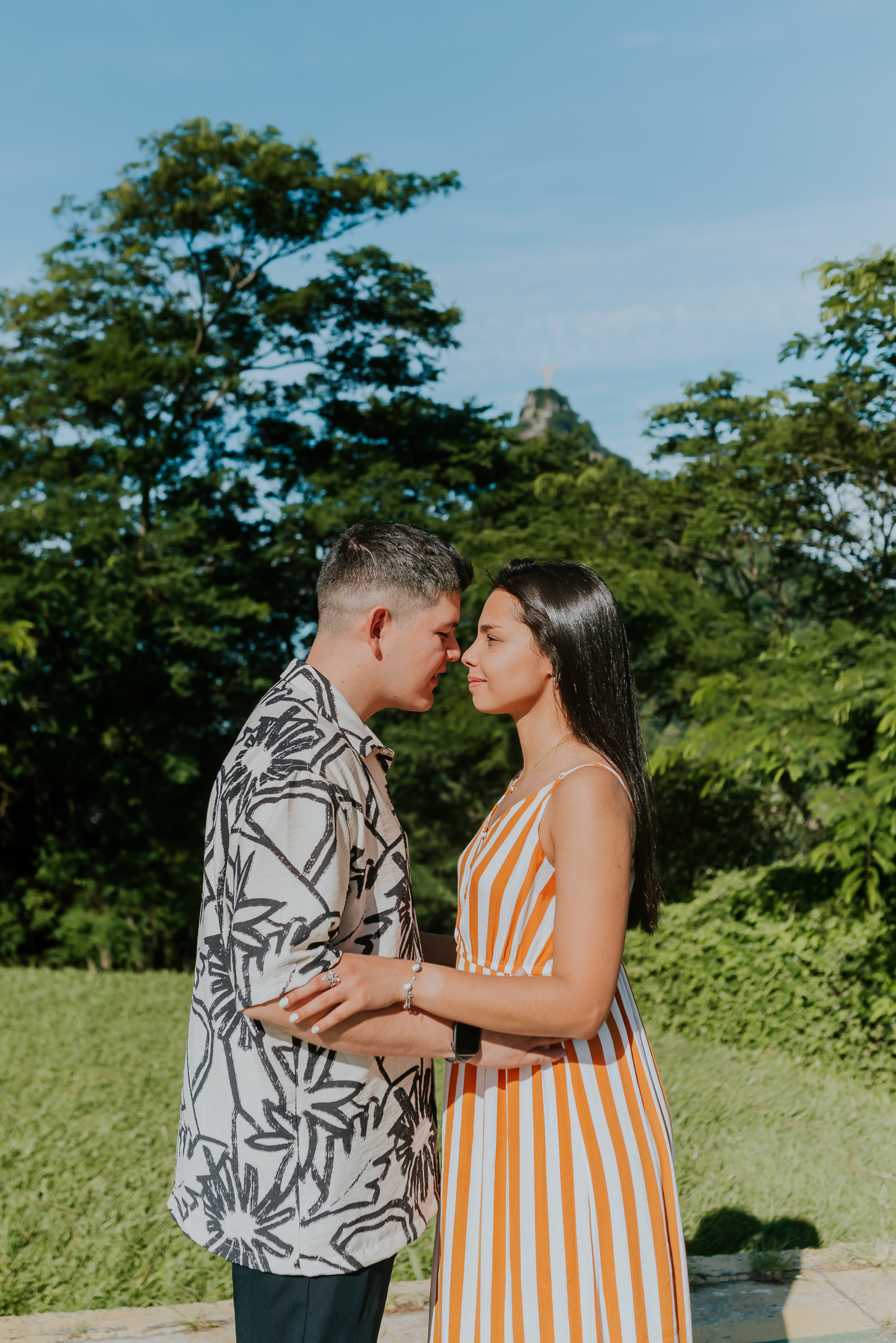 fotografia ensaio casal externo mirante dona marta rio de janeiro fotografa bruna Guerson rj cristo redentor