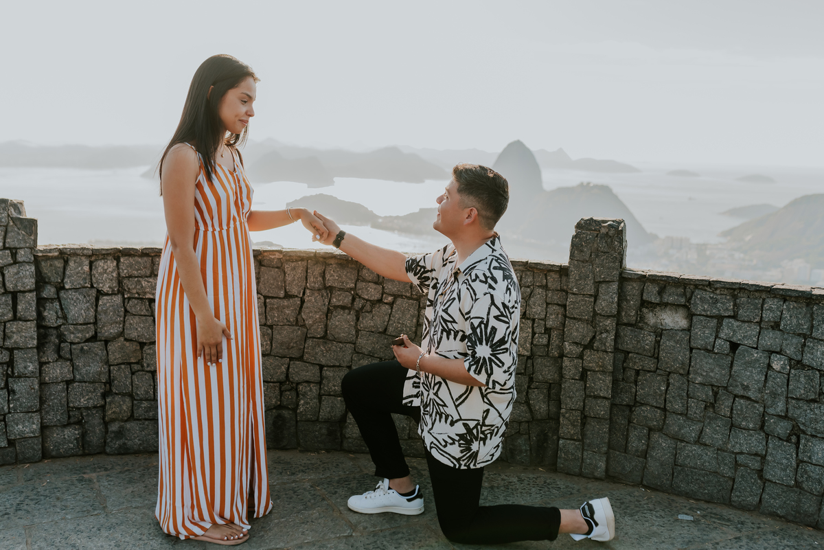 fotografia ensaio casal externo mirante dona marta rio de janeiro fotografa bruna Guerson rj cristo redentor