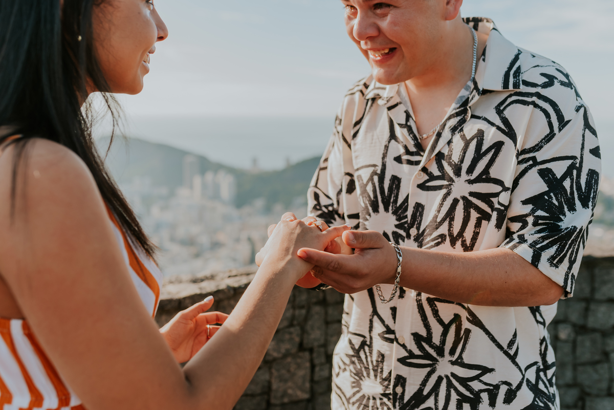 fotografia ensaio casal externo mirante dona marta rio de janeiro fotografa bruna Guerson rj cristo redentor