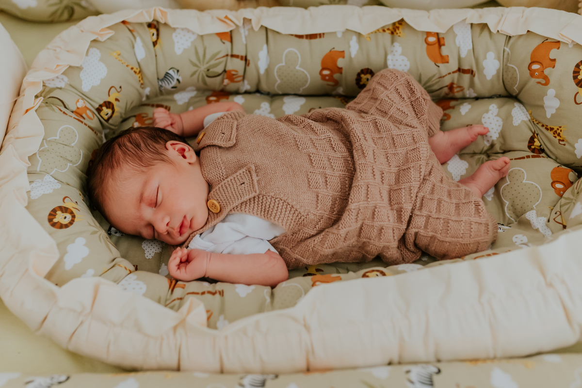fotografia ensaio familia em casa primeiros dias acompanhamento newborn lifestyle Noah fotografa bruna guerson ilha do governador Rio de Janeiro 