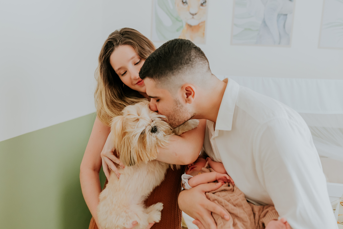 fotografia ensaio familia em casa primeiros dias acompanhamento newborn lifestyle Noah fotografa bruna guerson ilha do governador Rio de Janeiro 