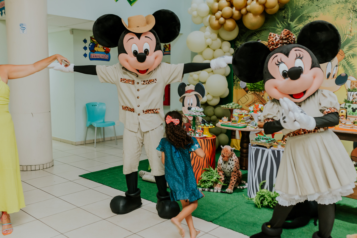 fotografia Rio de Janeiro festa infantil espaço diversão fotografa de familia 1 ano eduardo tema Mickey safari 