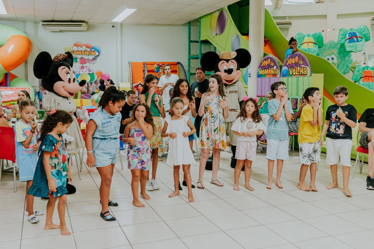 fotografia Rio de Janeiro festa infantil espaço diversão fotografa de familia 1 ano eduardo tema Mickey safari 