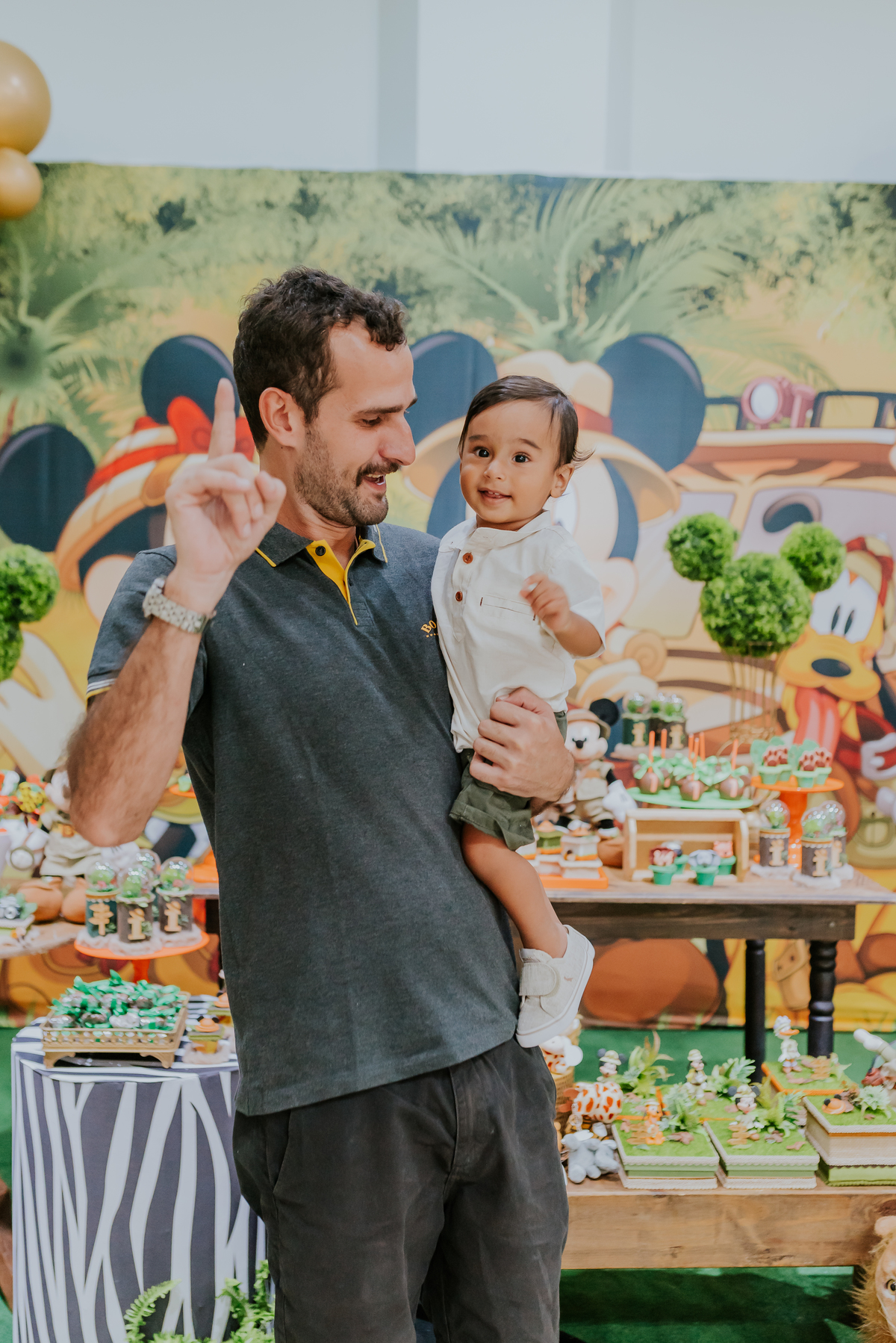 fotografia Rio de Janeiro festa infantil espaço diversão fotografa de familia 1 ano eduardo tema Mickey safari 