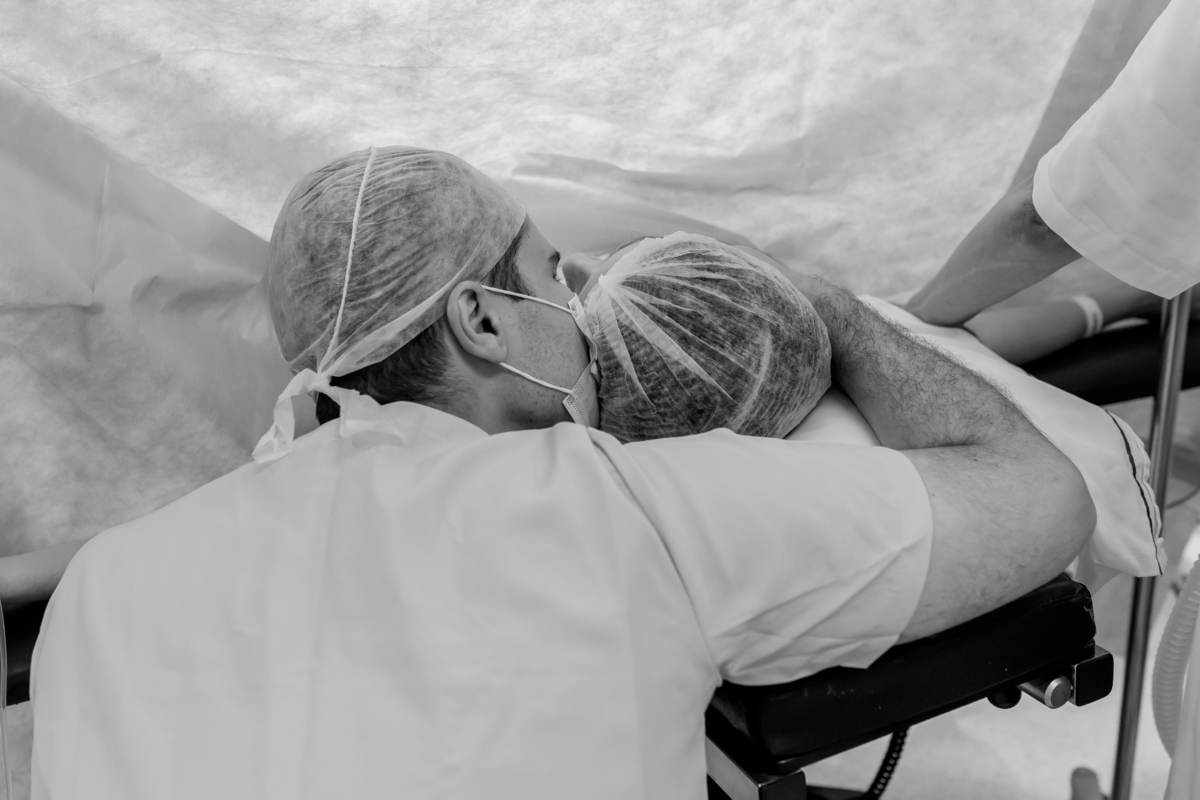 fotografia nascimento parto cesarea perinatal barra da Tijuca Rio de Janeiro Noah fotografa familia 