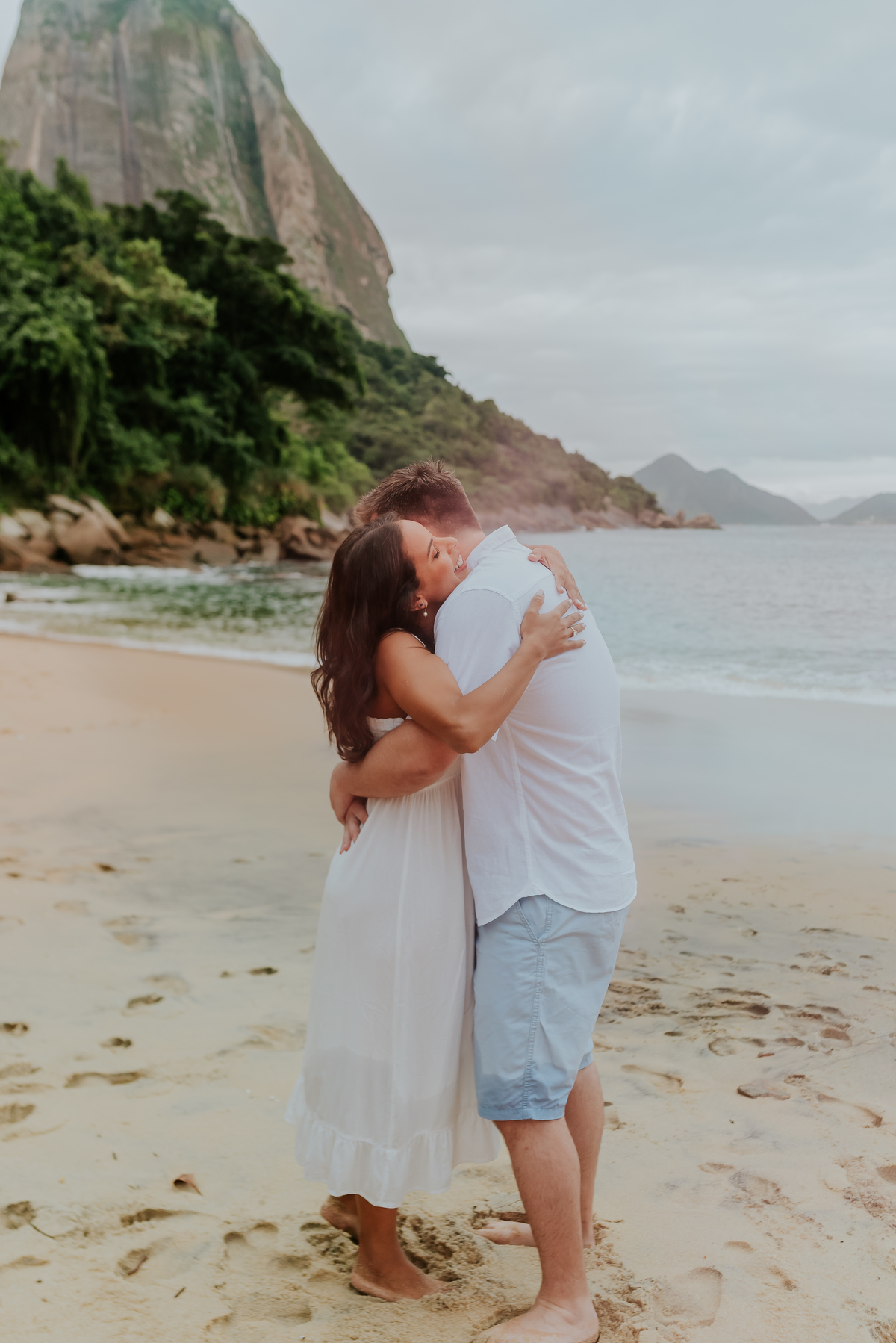 fotografia ensaio gestante revelação praia vermelha urca Rio de Janeiro a espera da Luiza fotografa familia rj 