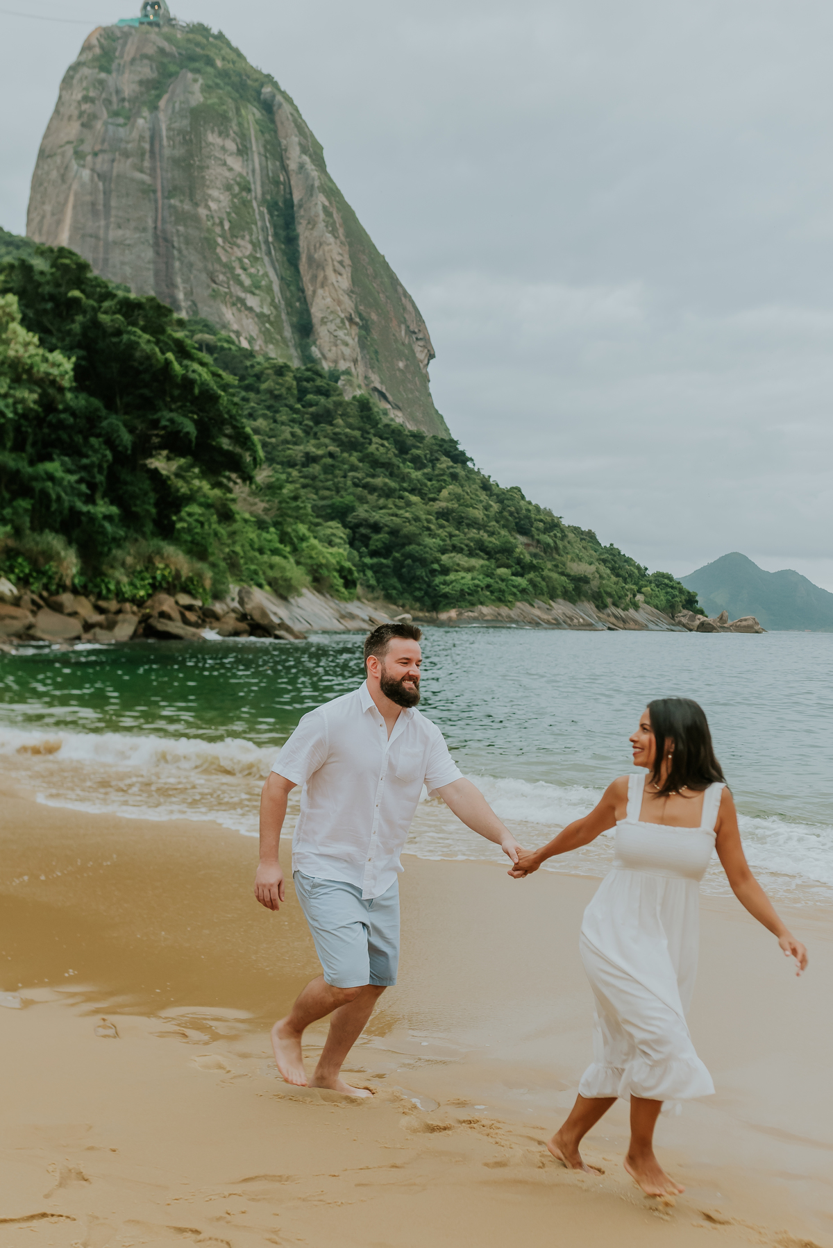 fotografia ensaio gestante revelação praia vermelha urca Rio de Janeiro a espera da Luiza fotografa familia rj 