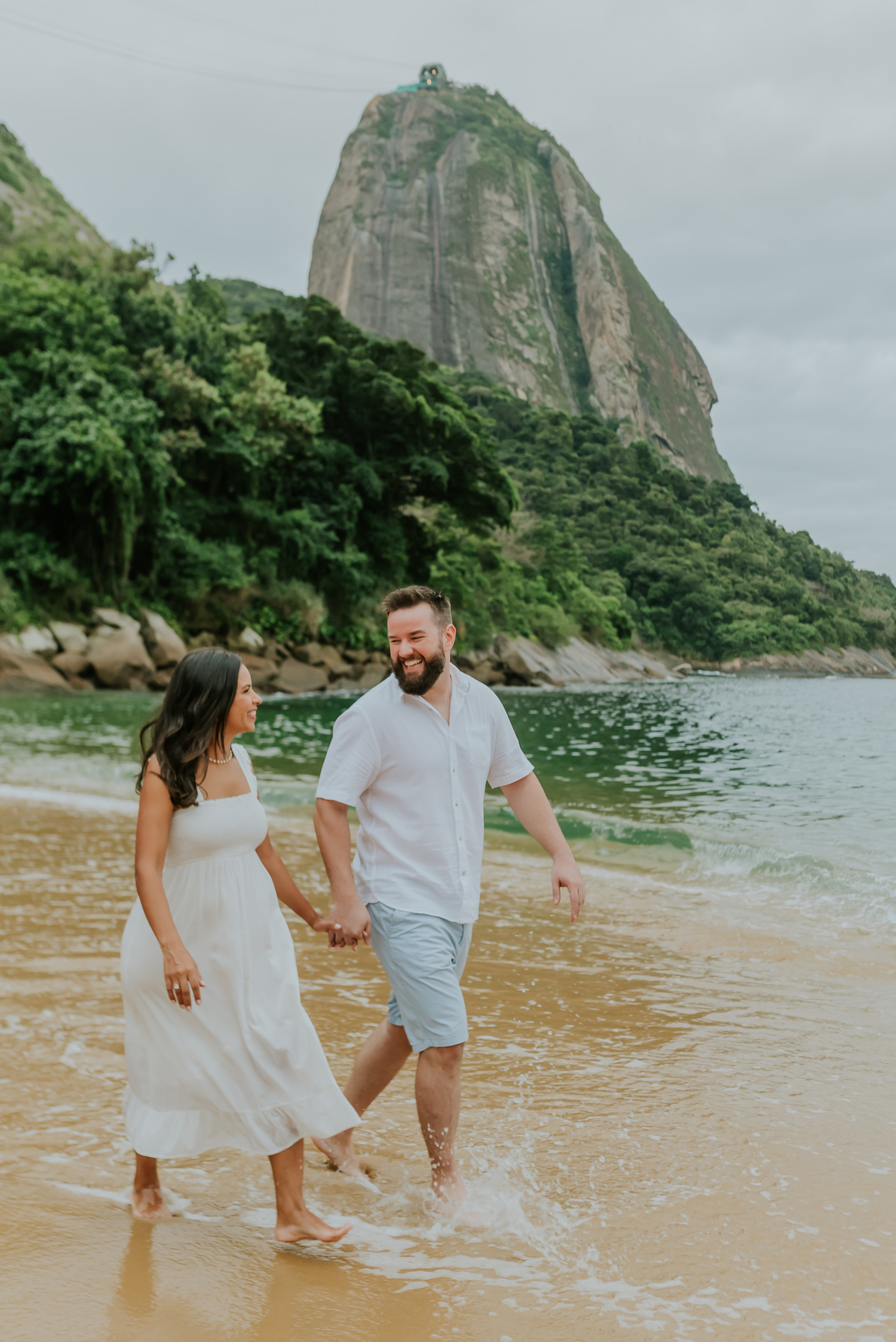 fotografia ensaio gestante revelação praia vermelha urca Rio de Janeiro a espera da Luiza fotografa familia rj 