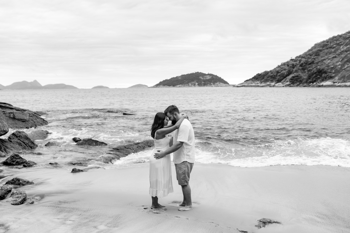 fotografia ensaio gestante revelação praia vermelha urca Rio de Janeiro a espera da Luiza fotografa familia rj 