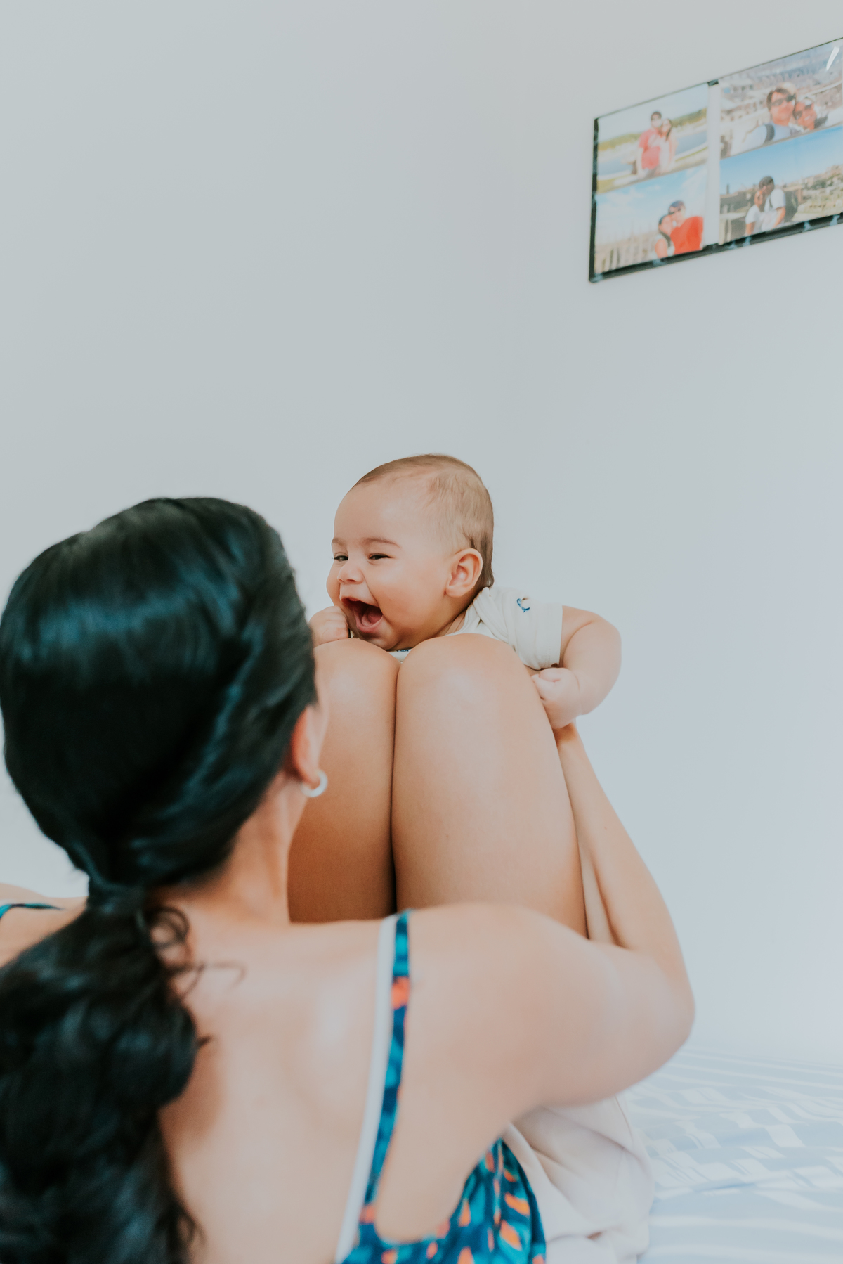 fotografia ensaio familia em casa acompanhamento Theo 5 meses ilha do governador fotografa rio de janeiro